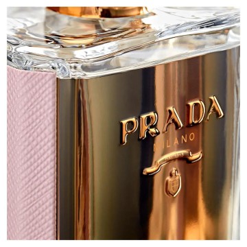 LA FEMME PRADA L'EAU